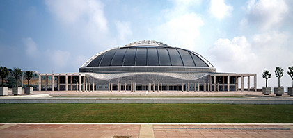 Palau Sant Jordi, Arata Isozaki, 1992. Photo : Hisao Suzuki.